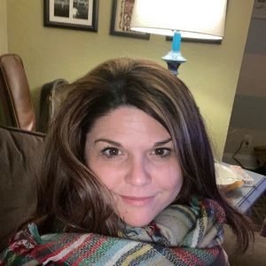 Meet your Posher, Betsey